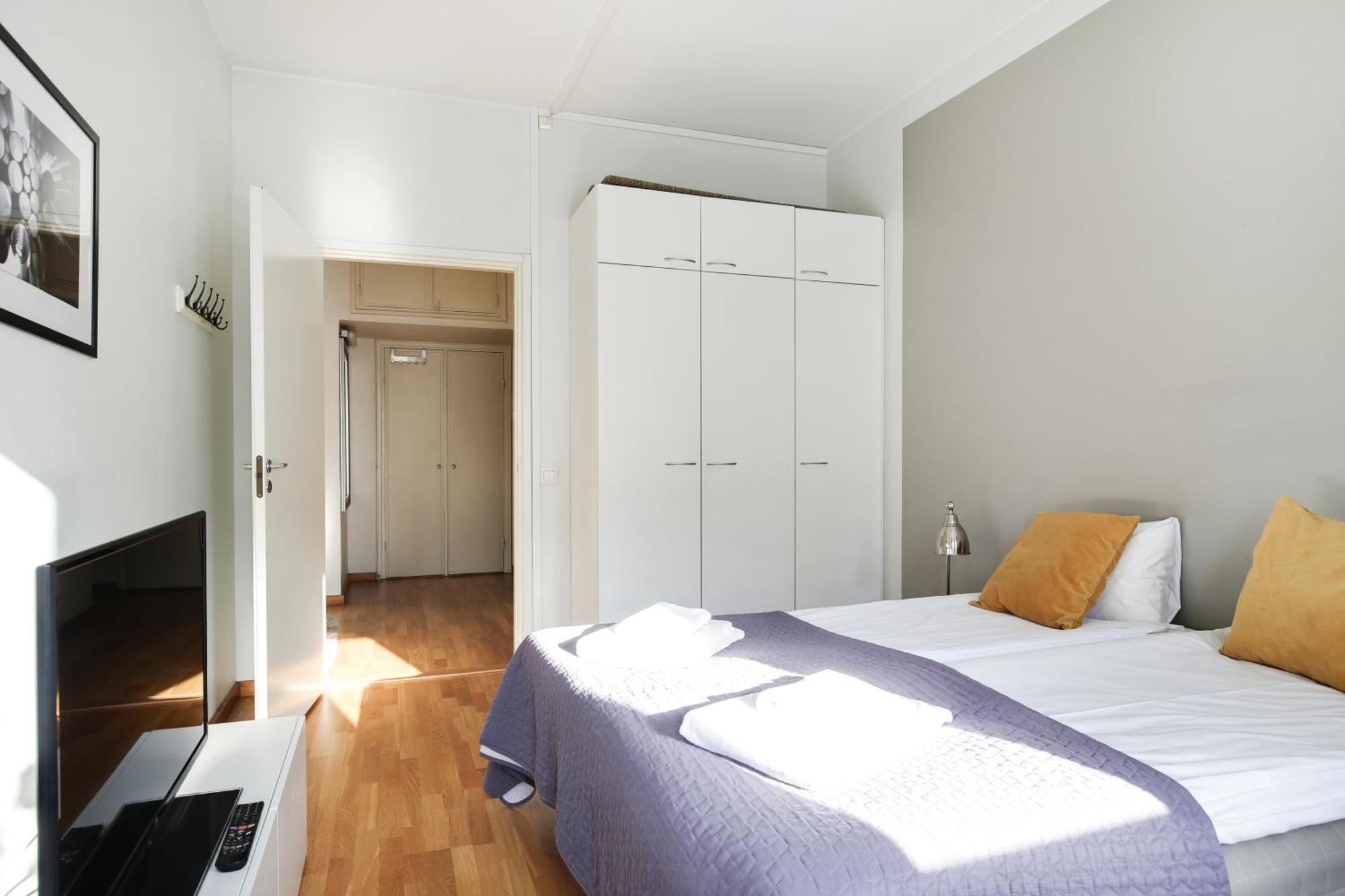 Kotimaailma Apartments Kamppi - 3Br In The Center With Key Code 赫尔辛基 外观 照片