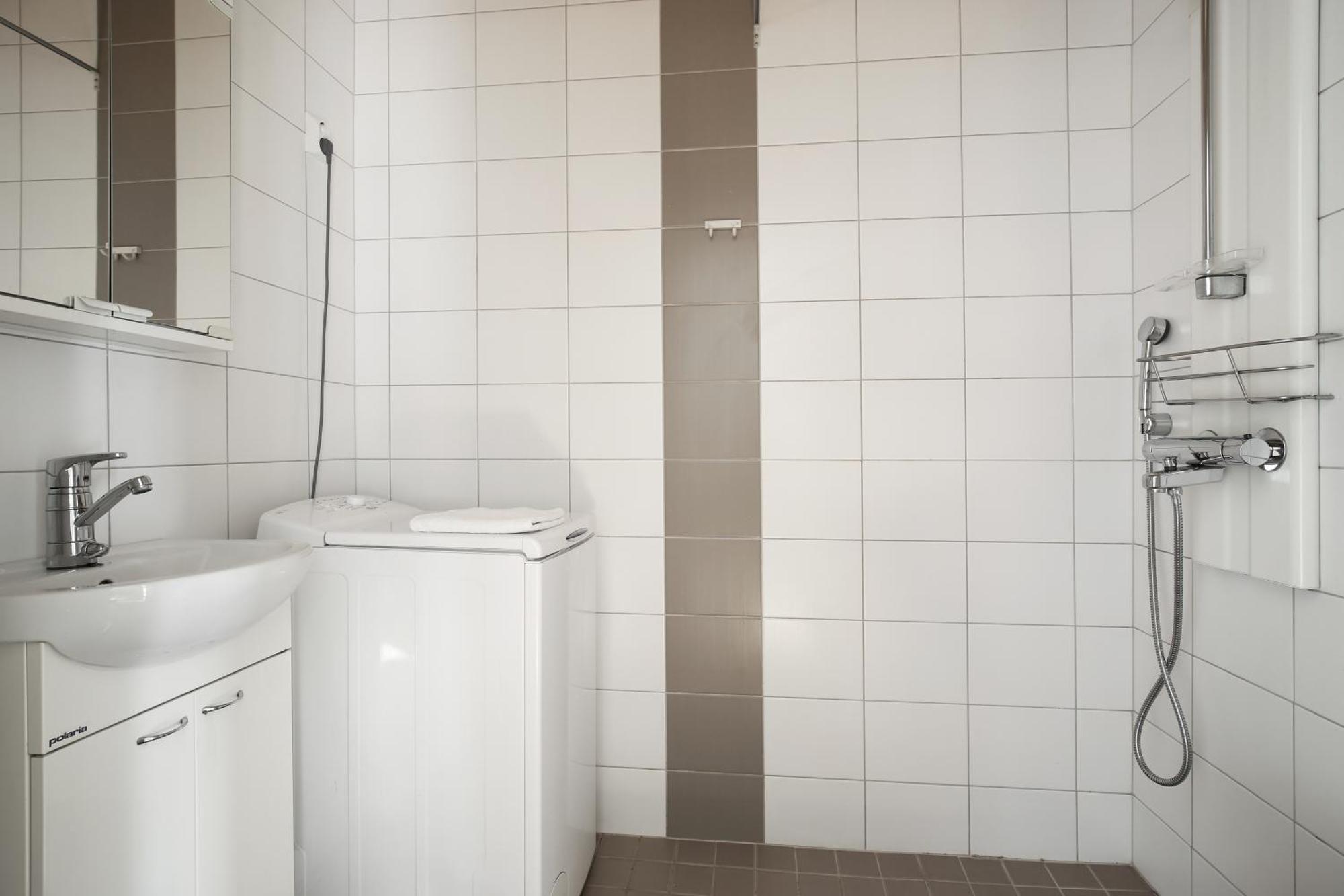 Kotimaailma Apartments Kamppi - 3Br In The Center With Key Code 赫尔辛基 外观 照片